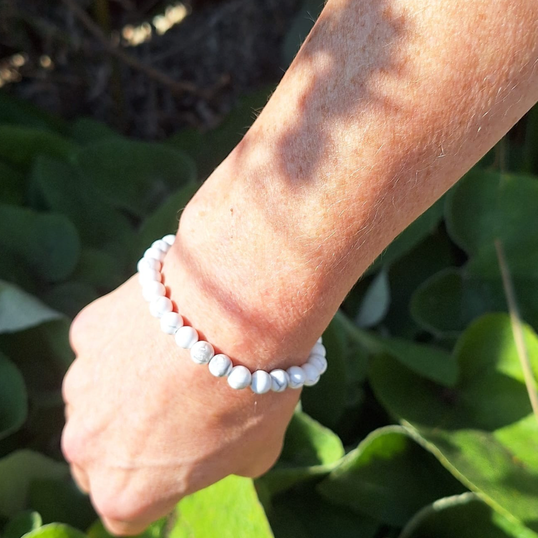 Howlite Round Bead Bracelet