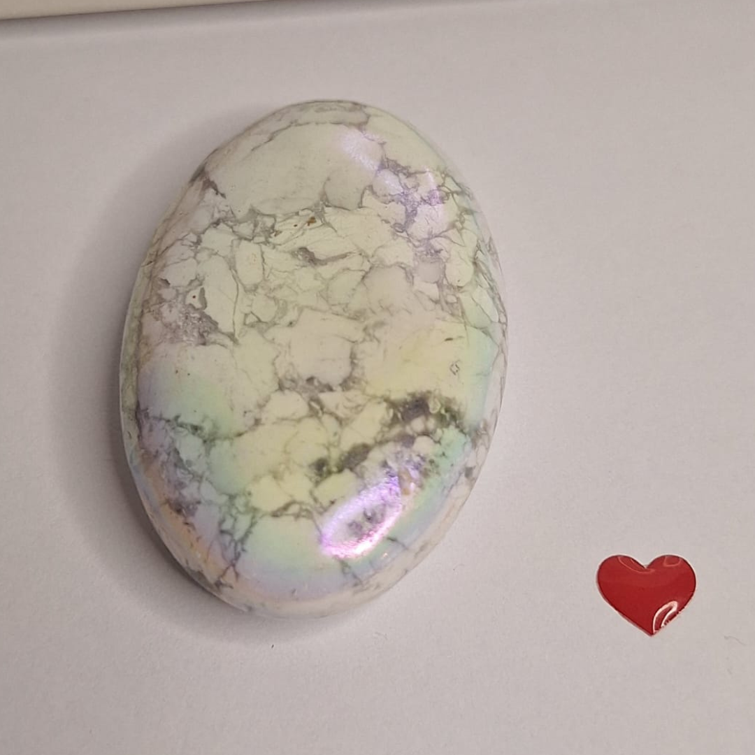 Aura Howlite Palm Stone – Zimbabwe