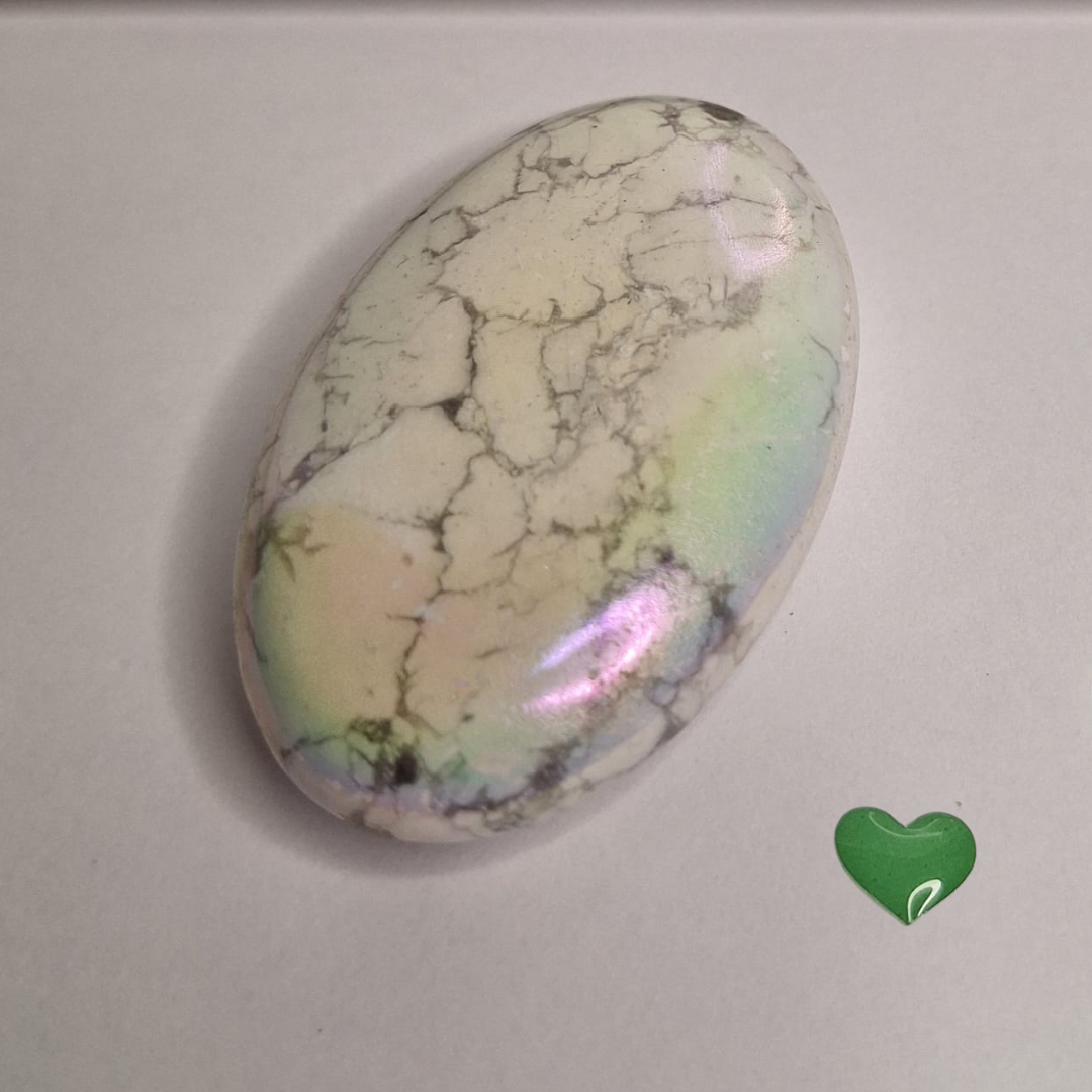 Aura Howlite Palm Stone – Zimbabwe